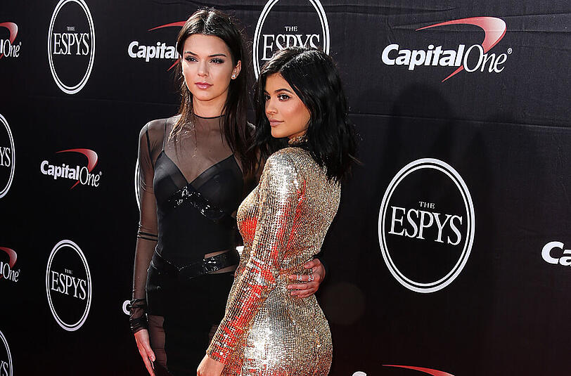 Kendall und Kylie Jenner modeln gemeinsam für "Balmain"