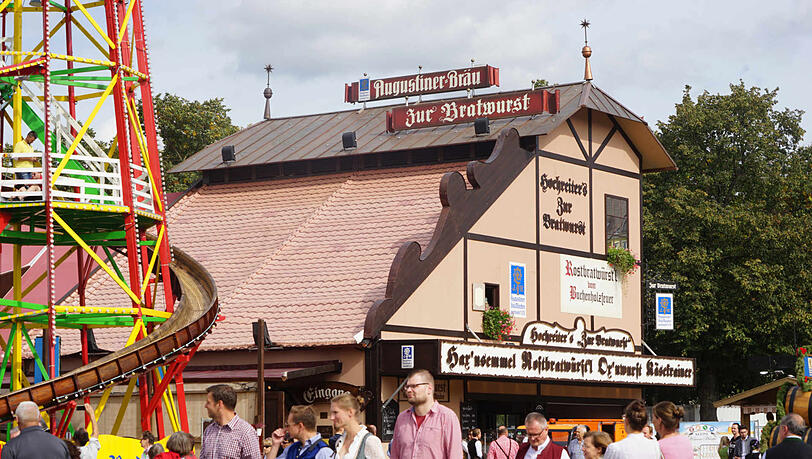 Kultiges Zelt: Zur Bratwurst. Kultiges Zelt: Zur Bratwurst.