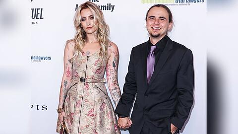 Paris und Prince Jackson haben ihren starken Zusammenhalt auf einer Veranstaltung gezeigt.