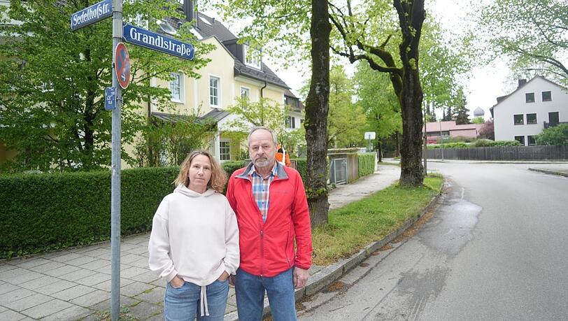 Die Grandlstraße: eine praktische Ausweichroute von Lkw-Fahrern, mitten durch das Wohngebiet. Die Anwohner Christina Brandl und Gerhard Fenzl kämpfen für ein Durchfahrtsverbot.