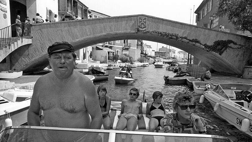 Familienurlaub 1976 in Südfrankreich: Der Patriarch steuert das Boot mit seinen Kindern (von rechts) Franz Georg, Monika und Max (mit einer Freundin der Familie). Familienurlaub 1976 in Südfrankreich: Der Patriarch steuert das Boot mit seinen Kindern (von rechts) Franz Georg, Monika und Max (mit einer Freundin der Familie).