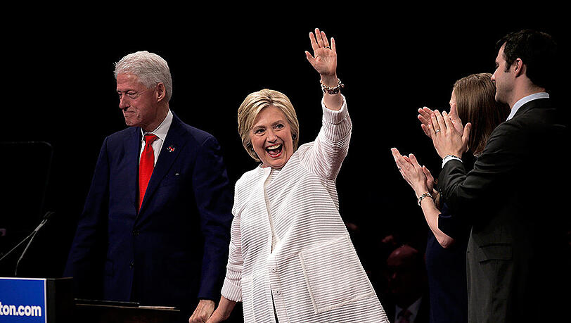 Wird sie die erste Frau im Weißen Haus? Hillary Clinton nach ihrem Sieg am Super Tuesday. Wird sie die erste Frau im Weißen Haus? Hillary Clinton nach ihrem Sieg am Super Tuesday.