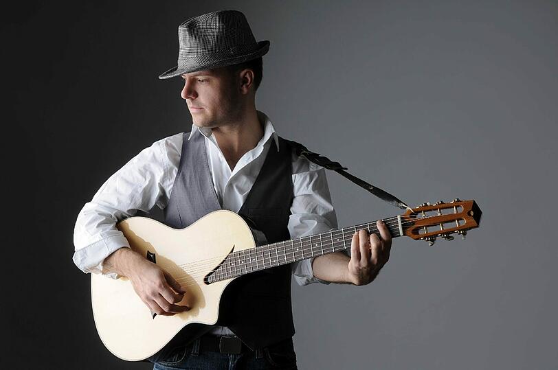 Sebastian Schwarzbach spielt in Schwabing