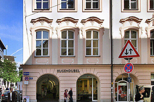 Hugendubel am Salvatorplatz