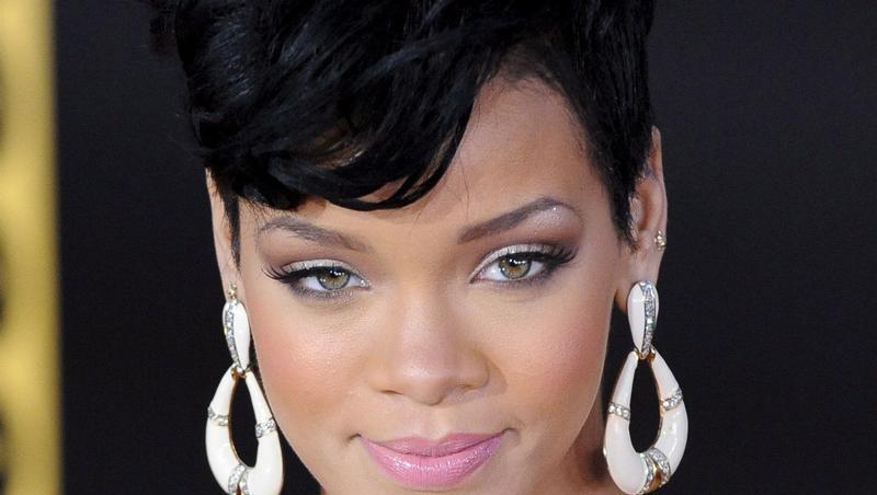 Rihannas Luxus-Villa ist unbewohnbar. Jetzt hat die Sangerin einen Anwalt eingeschaltet. Rihannas Luxus-Villa ist unbewohnbar. Jetzt hat die Sangerin einen Anwalt eingeschaltet.