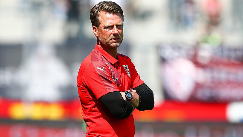 Steht nun beim VfR Aalen an der Seitenlinie: Rico Schmitt Steht nun beim VfR Aalen an der Seitenlinie: Rico Schmitt