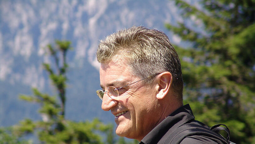 Franz Xaver Gernstl beim Aufstieg auf den 1567 Meter hohen Jochberg. Franz Xaver Gernstl beim Aufstieg auf den 1567 Meter hohen Jochberg.