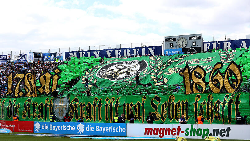 Stehen f&uuml;r die Tradition beim TSV 1860: die Ultras in der Westkurve.