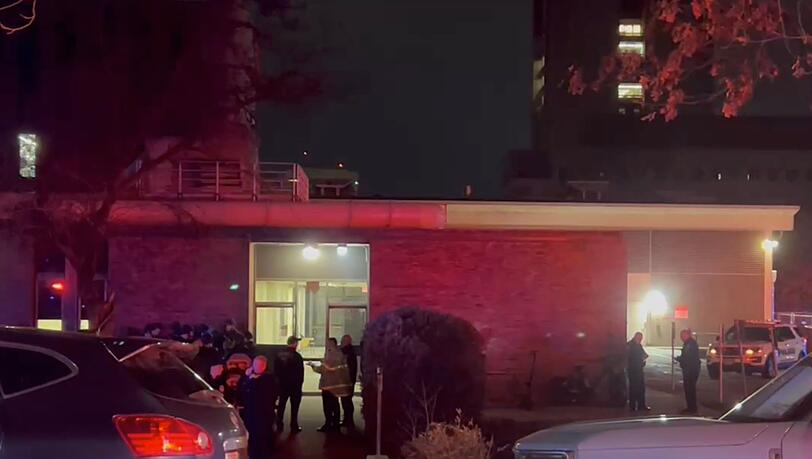 Auf dem Campus der Brown University fallen Schüsse. Es gibt auch Todesopfer. Auf dem Campus der Brown University fallen Schüsse. Es gibt auch Todesopfer.