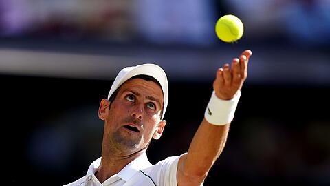 Plant weiterhin nicht sich gegen das Coronavirus impfen zu lassen: Tennis-Star Novak Djokovic.
