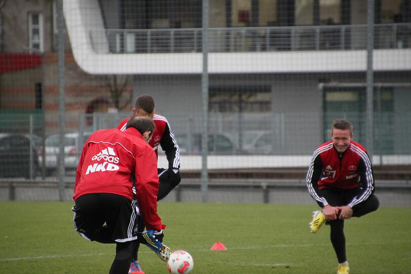 Warm-Up mit Fitnesscoach Markus Zidek.