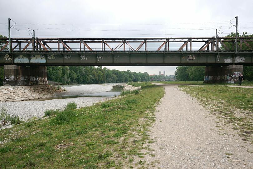 Die Braunauer Eisenbahnbrücke sorgt für jede Menge Krach.