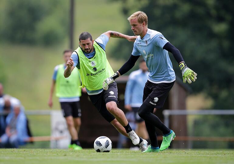 Die Löwen bei ihrer ersten Einheit im Trainingslager in Bodenmais. Die Bilder.