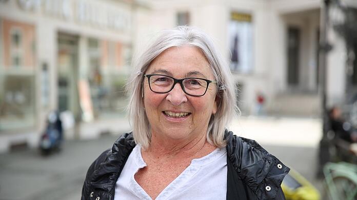 Ingrid Maksoud (70)