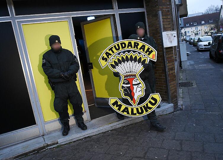 Durchsuchung bei Satudarah MC: Die Razzia fand auch in Bayern statt. Die Bilder...