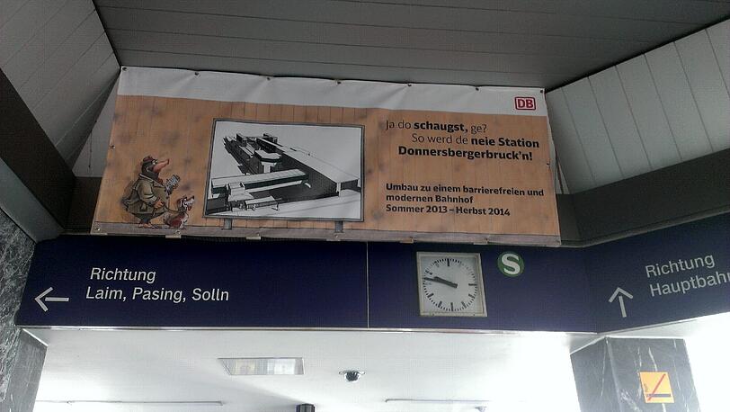 "Ja, da schaugst": Ein Info-Banner mit dem mittlerweile berühmt-berüchtigten Maulwurf.