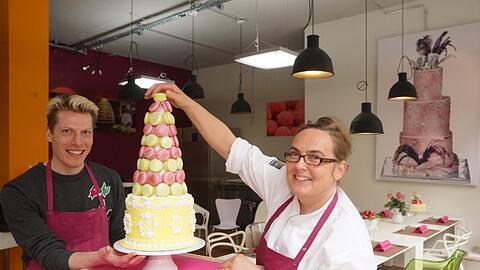 Beate Wöllstein kümmert sich darum, dass auch Hobbybäcker Patisserie-Kenner werden.