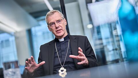 Heiner Wilmer, Vorsitzender der Deutschen Bischofskonferenz, bleibt bei der ablehnenden Haltung der katholischen Kirche gegen&uuml;ber der AfD.
