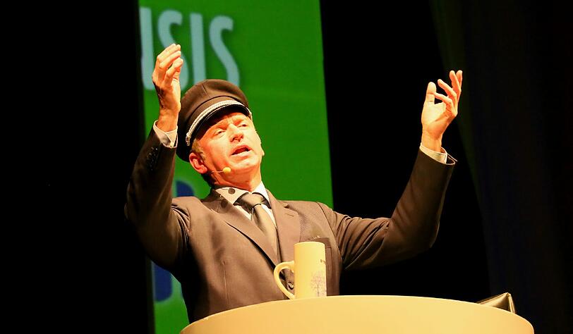 Fonsis Starkbieranstich 2013 im Löwenbräukeller - Die besten Bilder