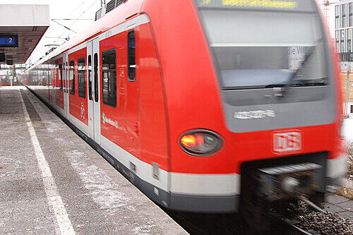 Gefährlicher Übergriff in der S-Bahn. (Symbolbild)