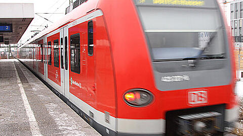 Gefährlicher Übergriff in der S-Bahn. (Symbolbild)