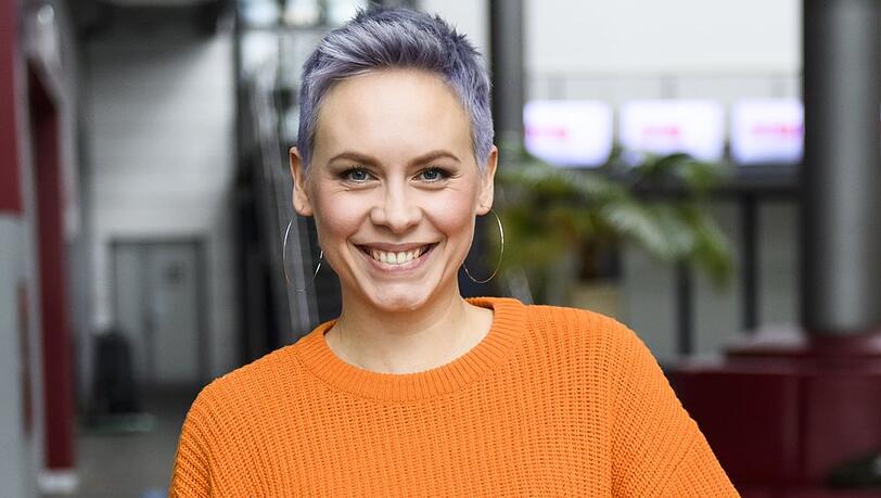 Neuer Look: Darstellerin Jasmin Minz spielt wieder bei "Alles was zählt" mit.
