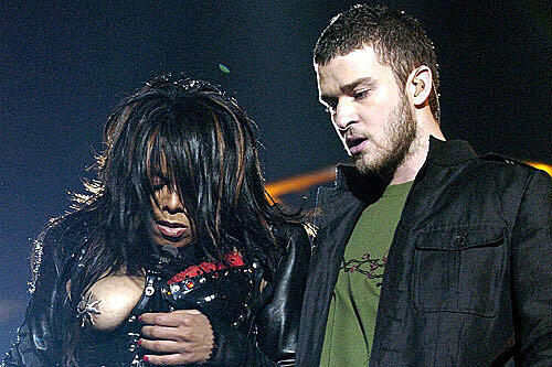 PR-Gag oder Ungeschicklichkeit? Wenn prominenten Damen was raus rutscht, ist beides möglich. Die Riege der Patzer führt Janet Jackson an. Hier beim Auftritt mit Justin Timberlake.