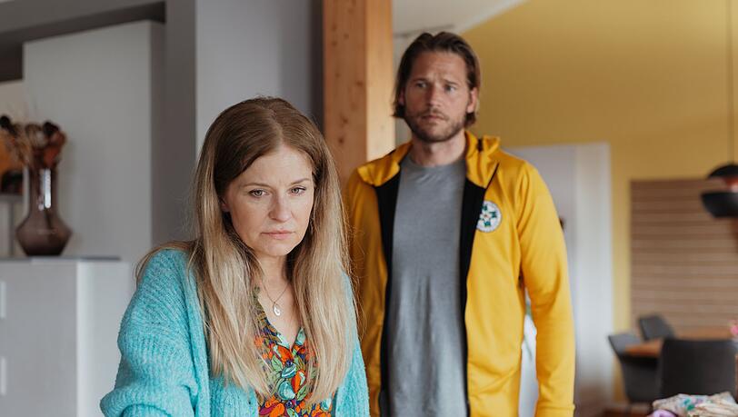 Birte Hanusrichter ist der Gaststar in der Folge "Stimmen der Vergangenheit", mit der "Die Bergretter" (ZDF) in die neue Staffel startet. Als Isabel Höller (gerät sie in Gefahr. Kann Markus Kofler (Sebastian Ströbel) rechtzeitig helfen? Birte Hanusrichter ist der Gaststar in der Folge "Stimmen der Vergangenheit", mit der "Die Bergretter" (ZDF) in die neue Staffel startet. Als Isabel Höller (gerät sie in Gefahr. Kann Markus Kofler (Sebastian Ströbel) rechtzeitig helfen?