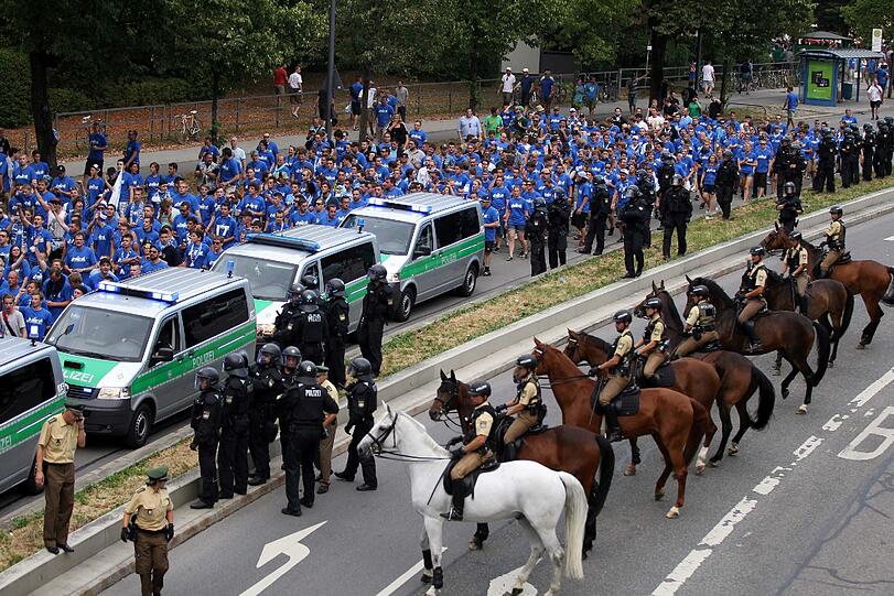 Die Löwen sind da! Die Bilder vor dem Amateurderby im Grünwalder Stadion.