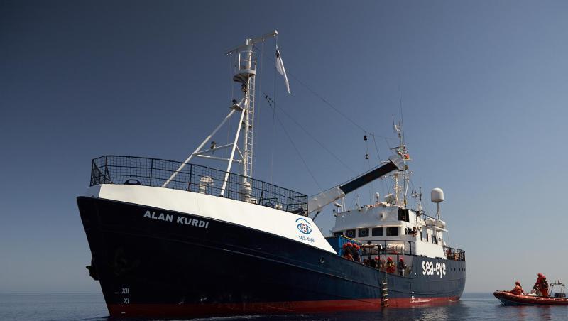 Das von Sea-Eye zur Verfügung gestellte Foto zeigt das Seenotrettungsschiff "Alan Kurdi". Foto: Fabian Heinz/Sea-Eye/Archivbild Das von Sea-Eye zur Verfügung gestellte Foto zeigt das Seenotrettungsschiff "Alan Kurdi". Foto: Fabian Heinz/Sea-Eye/Archivbild