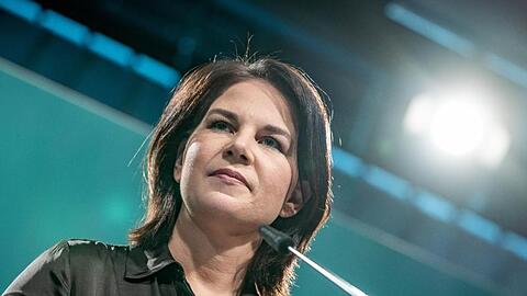 Annalena Baerbock, Bundesvorsitzende von Bündnis 90/Die Grünen, und Kanzlerkandidatin nimmt an einer Pressekonferenz nach der Sitzung des Bundesvorstands teil.