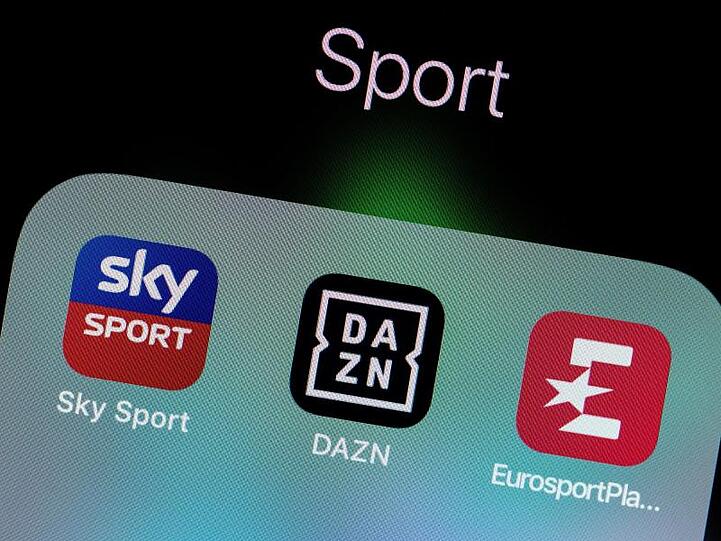 Auf welchem TV-Sender läuft die Partie Werder Bremen gegen Bayer 04 Leverkusen?.