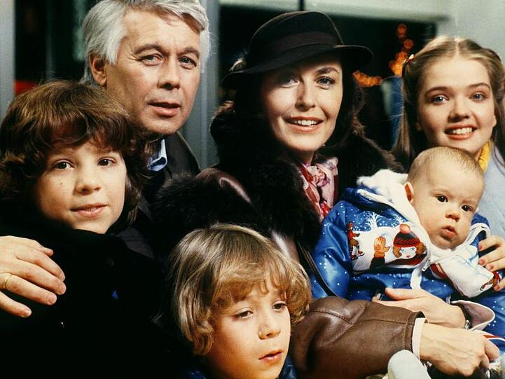 "Ich heirate eine Familie": TV-Klassiker mit Peter Weck und Thekla Carola Wied.