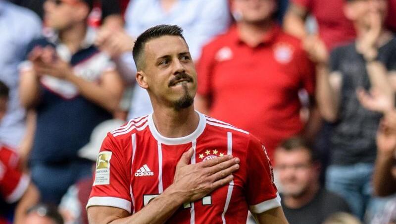 Sandro Wagner wird nach China wechseln, zum Club von Uli Stielike. Sandro Wagner wird nach China wechseln, zum Club von Uli Stielike.