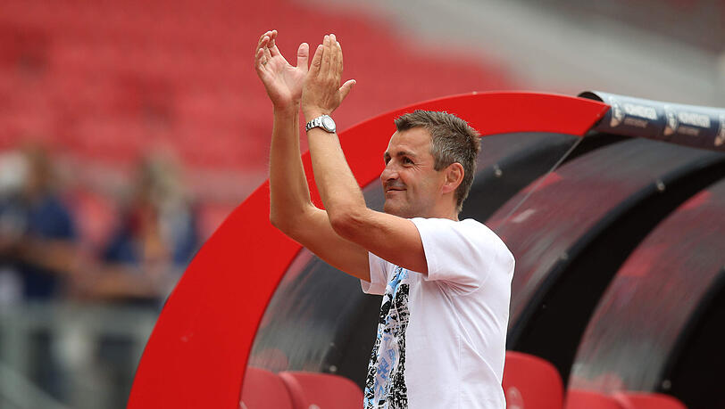 Trainer Michael Köllner will mit seinen Löwen in die 2. Liga aufsteigen.