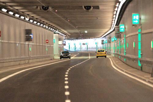 Dieser Anblick bleibt ein Traum: Im Richard-Strauss-Tunnel ist häufig Stau.