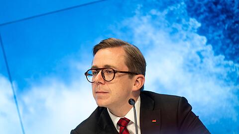 Staatsminister Amthor lehnt abstrakte Debatte &uuml;ber eine Grundgesetz&auml;nderung f&uuml;r mehr Klima- und Hitzeschutz ab.