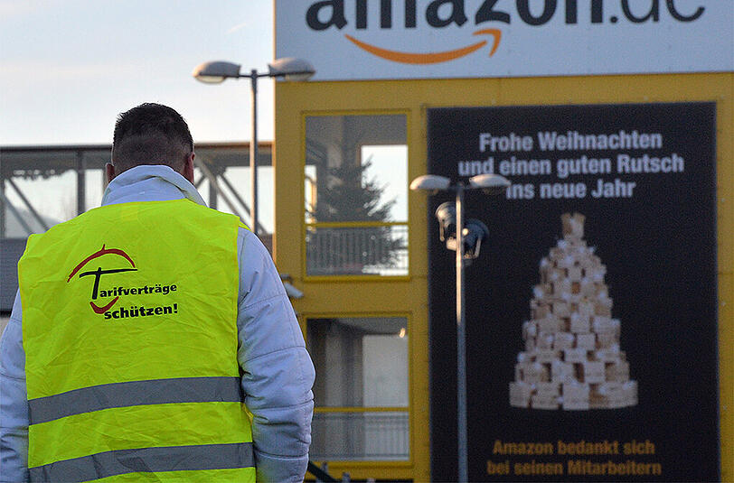 Insgesamt sechs der neun Amazon-Standpunkte in Deutschland streiken. Und das so kurz vor Weihnachten.