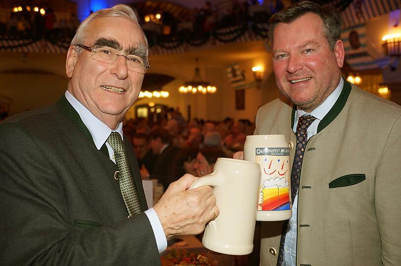 Theo Waigel (links) mit Bürgermeister Josef Schmid.