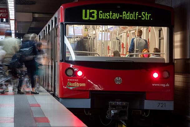 Der Nahverkehr in Nürnberg wurde zuletzt deutlich ausgeweitet, damit liegt die fränkische Kommune bei den Großstädten bundesweit an zweiter Stelle. (Archivbild)