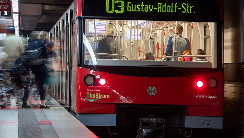 Der Nahverkehr in Nürnberg wurde zuletzt deutlich ausgeweitet, damit liegt die fränkische Kommune bei den Großstädten bundesweit an zweiter Stelle. (Archivbild) Der Nahverkehr in Nürnberg wurde zuletzt deutlich ausgeweitet, damit liegt die fränkische Kommune bei den Großstädten bundesweit an zweiter Stelle. (Archivbild)