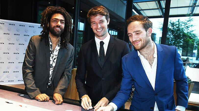 Noah Becker, Patrick Schwarzenegger, Patrick Lau (v.l.n.r) im Casino Baden-Baden