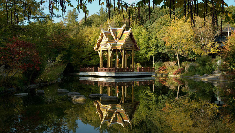 Ein Schmuckstück im Westpark: Die thailändische Sala blieb nach der Gartenausstellung 1983 erhalten. Ein Schmuckstück im Westpark: Die thailändische Sala blieb nach der Gartenausstellung 1983 erhalten.