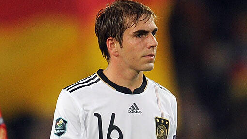 Philipp Lahm - "Gelbe Karte" vom DFB für den Kapitän.