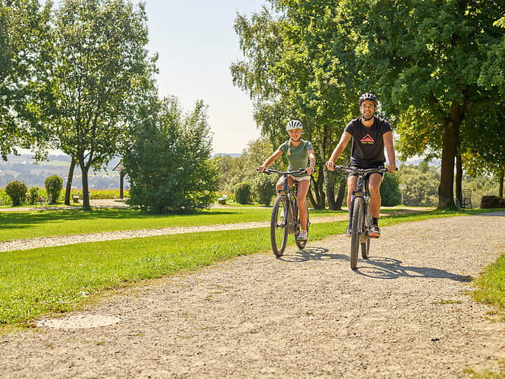 Mit dem E-Bike lässt sich die abwechslungsreiche Landschaft prima erkunden.