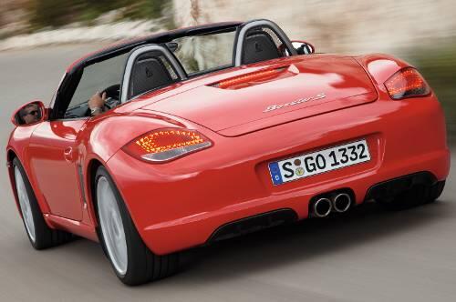 Neues Abgang, feschere Rückleuchten: das Heck des neuen Porsche Boxster.