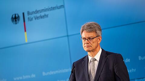 Verkehrsminister Schnieder hat große Erwartungen an den künftigen Bahnchef.
