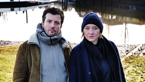 "Solo f&uuml;r Weiss: T&ouml;dliche Wahl": Ben Salawi (Camill Jammal, l.) und seine Kollegin Nora Weiss (Anna Maria M&uuml;he) ermitteln in einem Mordfall.