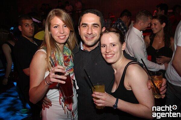 Semester Opening und alle waren gekommen in den Neuraum. Mehr Bilder unter:
