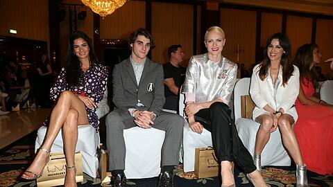 Von links nach rechts: Shermine Shahrivar, RJ Mitte, Franziska Knuppe, Natalia Avelon